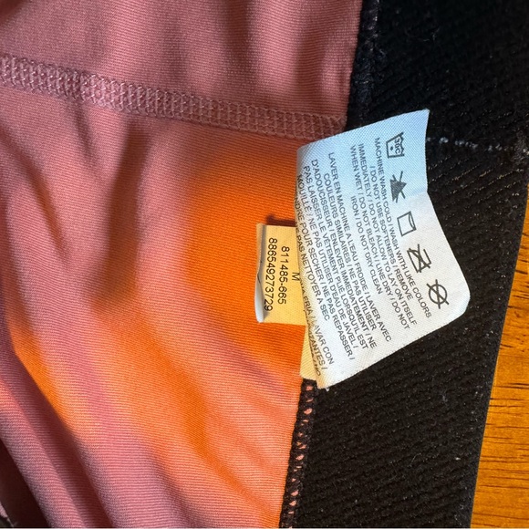 Nike Pro Shorts MEDIUM - Picture 5 of 8